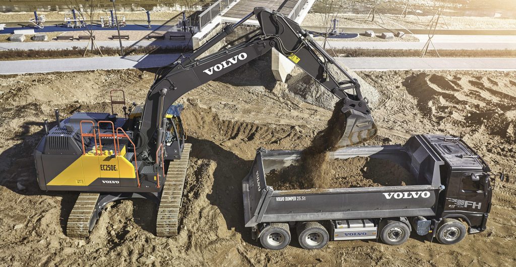 Escavatori ibridi Volvo