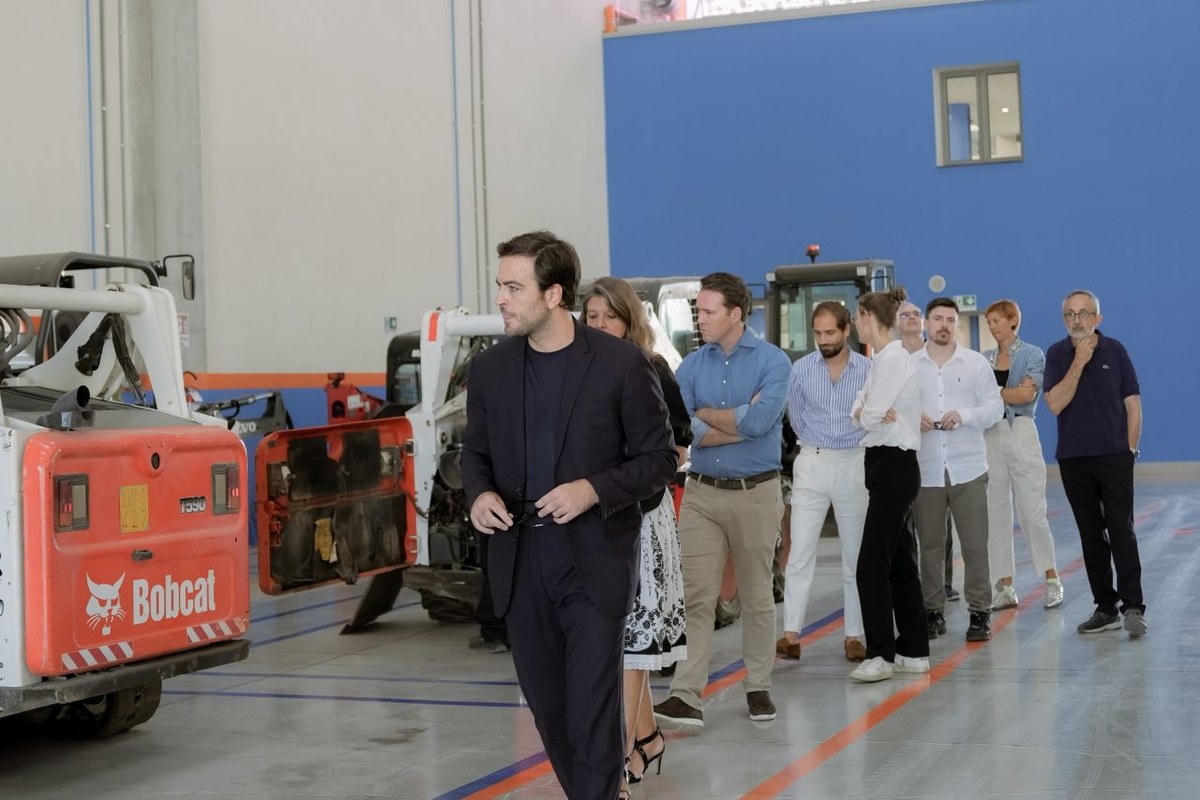 Il comitato ERA nella sede di D'Avino Rentals